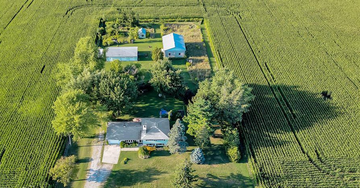 Thumbnail for $699,900 for an affordable country oasis for horselovers in Kingsville, ON.